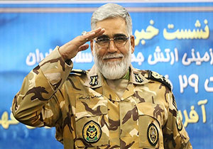 ماجرای کفشدار شدن امیر پوردستان در حرم امام رضا (ع) + فیلم