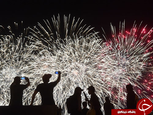 تصاویر هفته: از خورشیدگرفتگی کامل در آمریکا تا برخورد دو قطار در هند