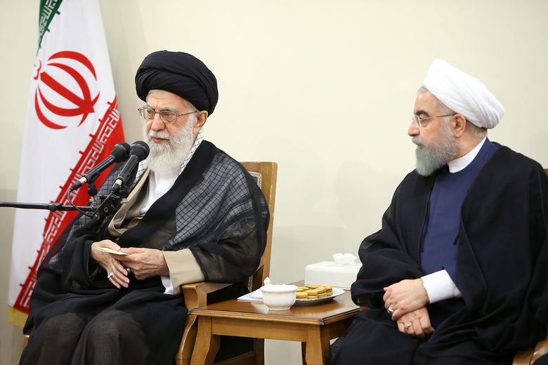 لزوم کار جهادی و تلاش بی&zwnj;وقفه برای حل مشکل معیشت مردم/جهت&zwnj;گیری&zwnj;ها باید از &laquo;اقتصاد رانتی و نفتی&raquo; به &laquo;اقتصاد مولد و مردمی&raquo; تغییر یابد