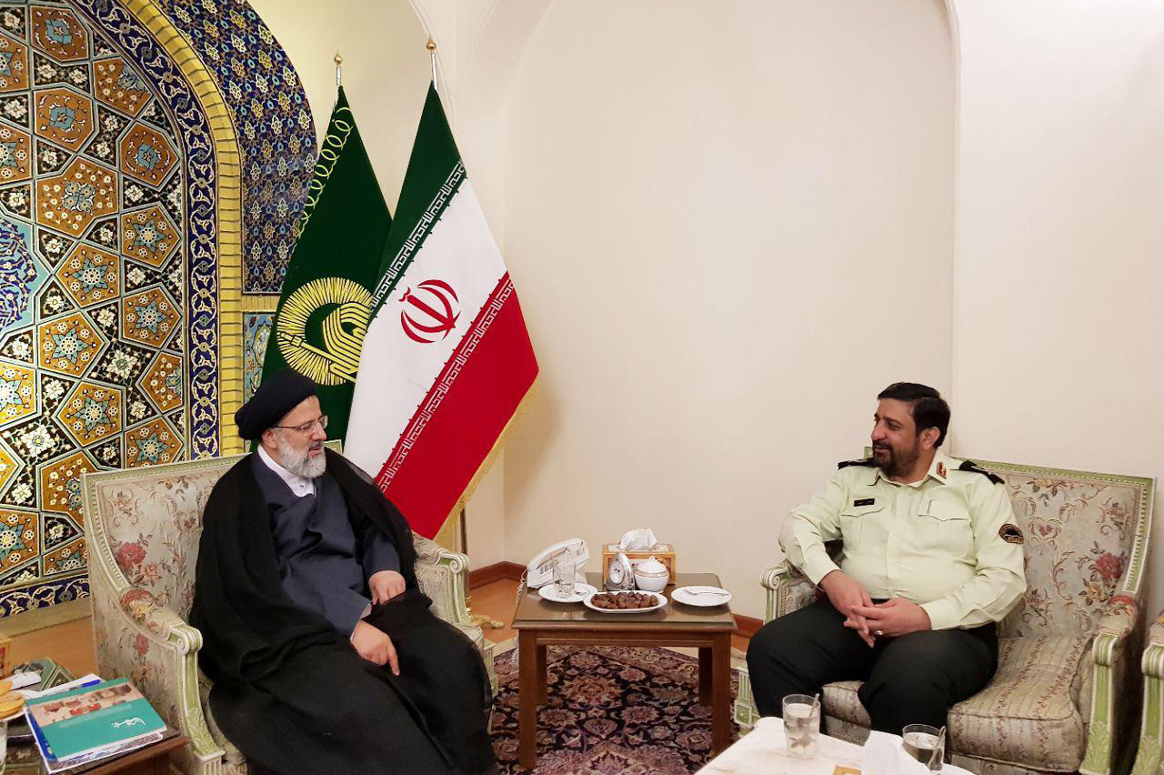 رفاه زائران و مجاوران باید اولویت اصلی ما باشد
