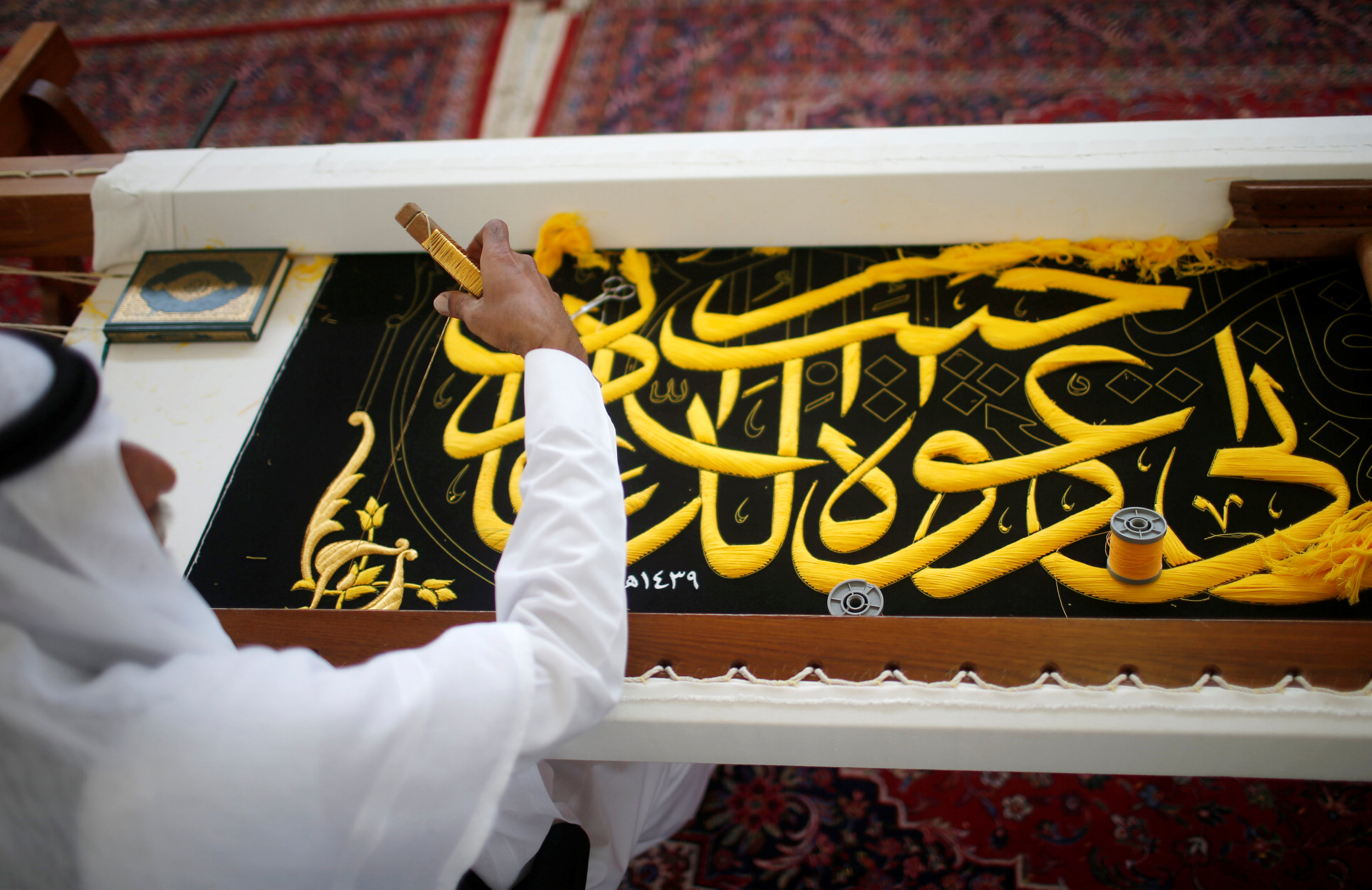 صنعت دوخت پرده کعبه+ تصاویر