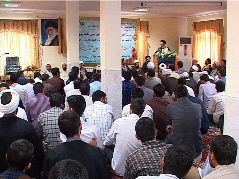 تاکید نماینده ولی فقیه در آذربایجان شرقی بر تدبر طلاب در قرآن