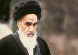 امام خمینی (ره): وقتی ملت از دولت جدا باشد، دیکتاتوری پیش می‌آید + فیلم