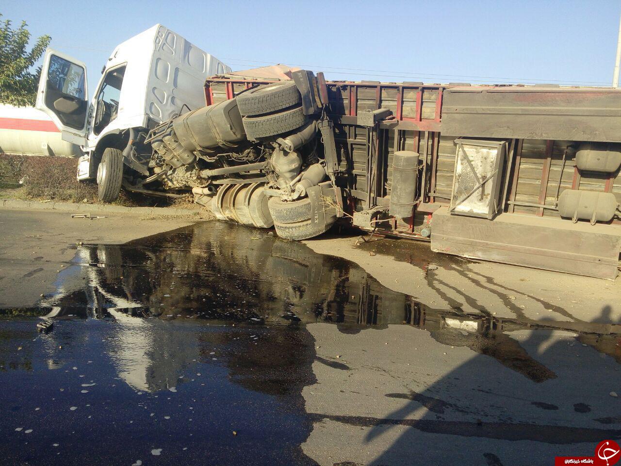 واژگونی تریلر در نیشابور حادثه ساز شد