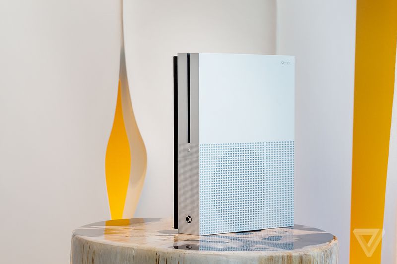 توقف تولید نسخه اولیه Xbox One
