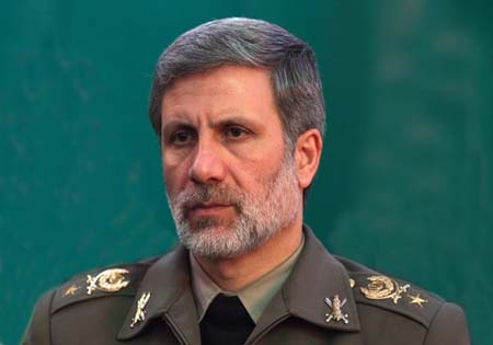 امیر حاتمی از دستاورد&zwnj;های جدید پدافند هوایی بازدید کرد