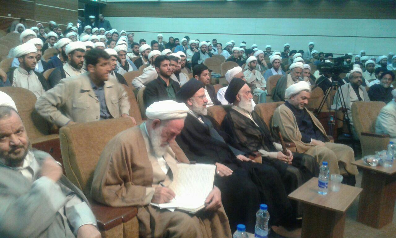 وحدت علمای شیعه و سنی عامل پیشرفت سیستان و بلوچستان است