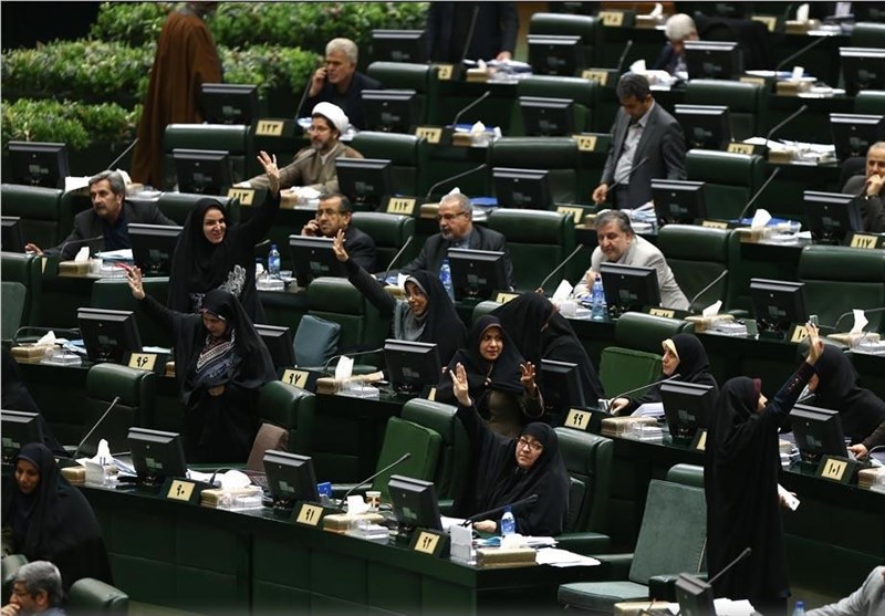 نمایندگانی که بیشترین حضور و مشارکت را در  صحن علنی داشتند+ اسامی