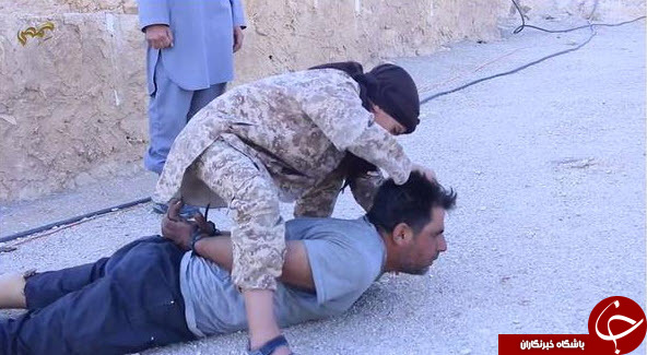 جلاد خردسال داعشی را بهتر بشناسید + عکس