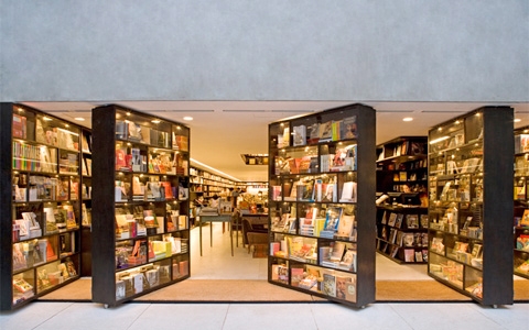 اظهارات مدیر فروش یک کتابفروشی از اجرای طرح تابستانه کتاب