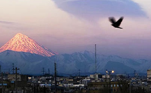چشم اندازی از بومهن و کوه دماوند در قاب دوربین + فیلم