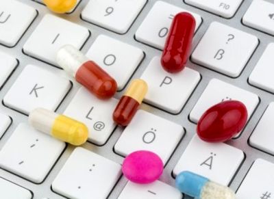 داروخانه&zwnj;ها اجازه دارو فروشی اینترنتی ندارند