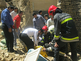 سقوط کارگر ساختمانی از ارتفاع 12 متری