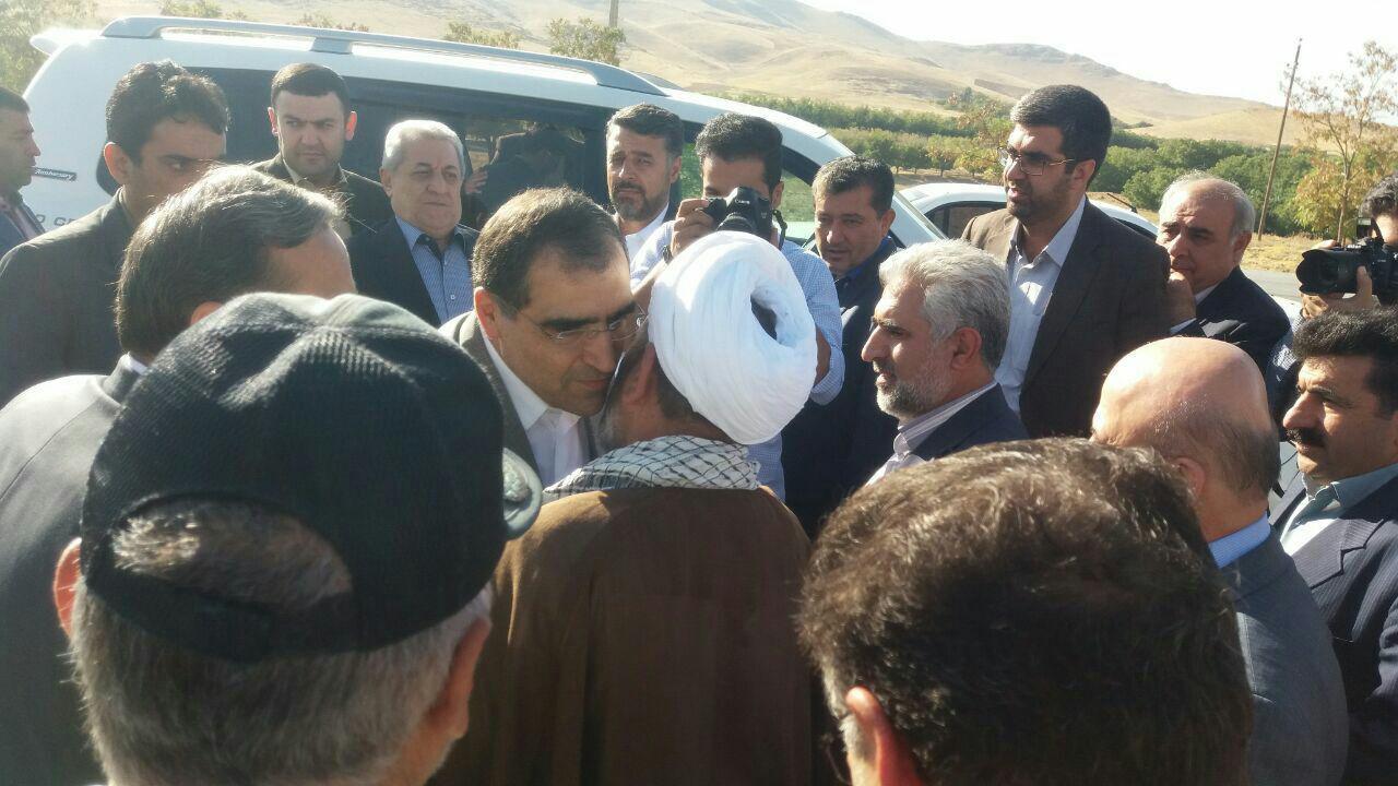 وزیر بهداشت وارد استان همدان شد