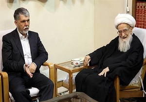 جلوی انتشار کتب نامربوط و بی محتوا گرفته شود