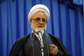 عاشورا مصون کننده جوانان از فرهنگ منحط غربی است