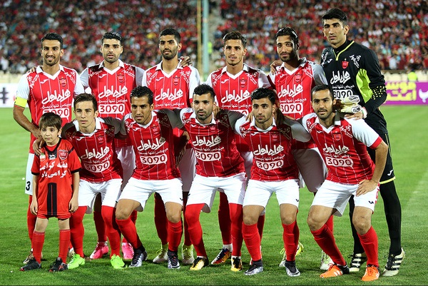 تصویری از کاروان پرسپولیس در راه دبی