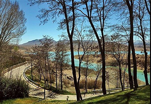 آغاز همزمان ۲۰ طرح مرمتی در بناهای تاریخی چادگان در غرب استان اصفهان