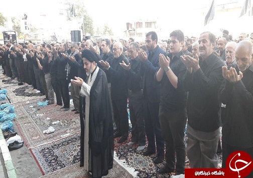 مراسم شبیه خوانی در شهرستان خوی برگزار شد/اقامه نماز ظهر عاشورا به یاد آخرین نماز سید الشهدا (ع) در ارومیه /استان آذربایجان غربی در عزای سیدالشهدا (ع) غرق در ماتم شد