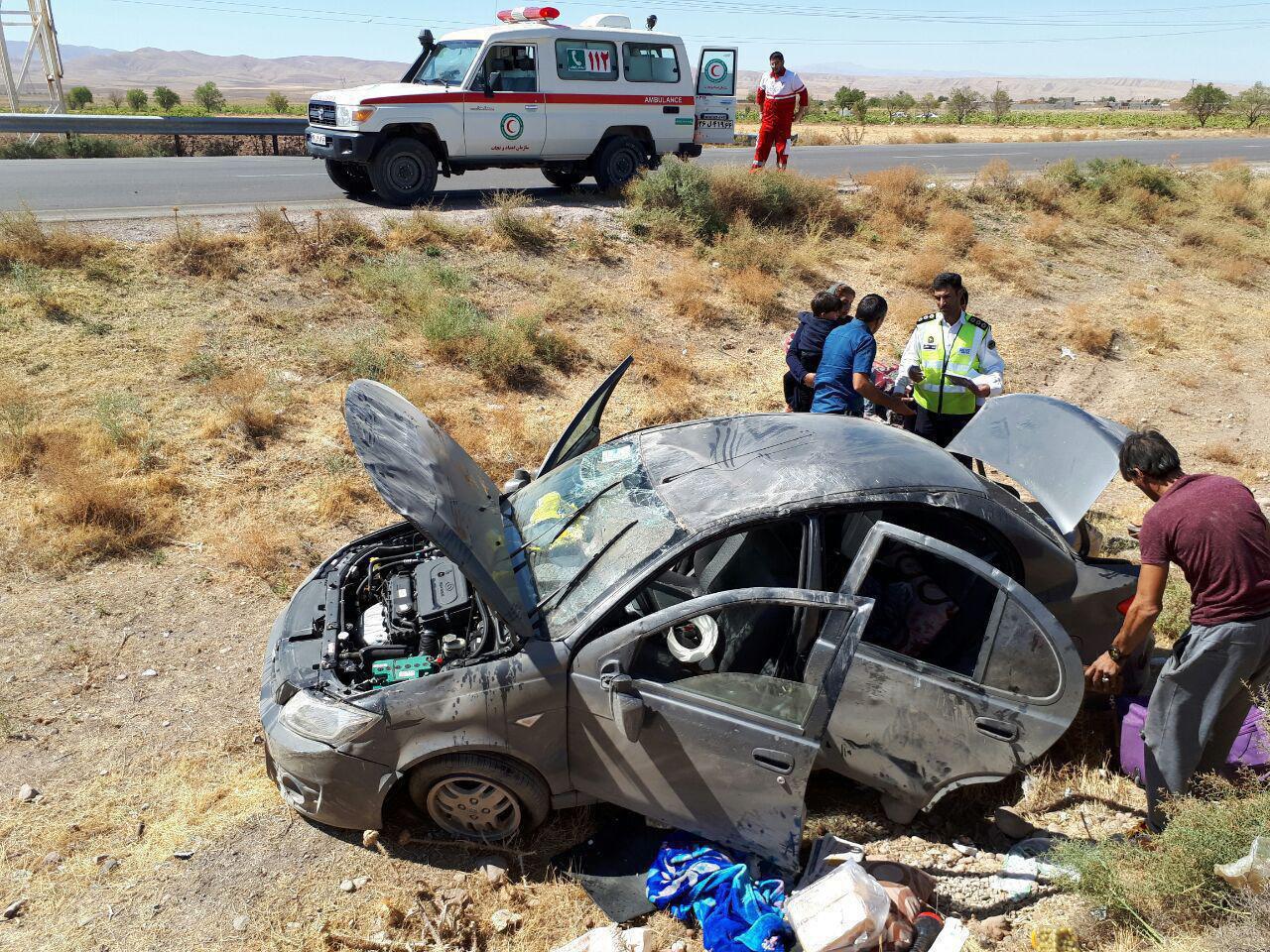 امدادرسانی به مصدومین دو حادثه واژگونی خودروی پراید