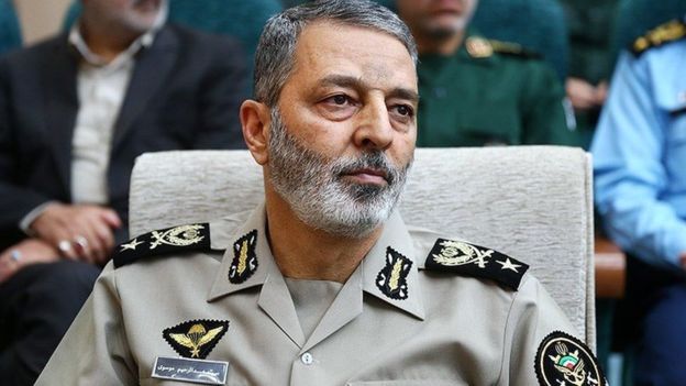 فرمانده کل ارتش از یگان های شناور سطحی و زیرسطحی بازدید کرد