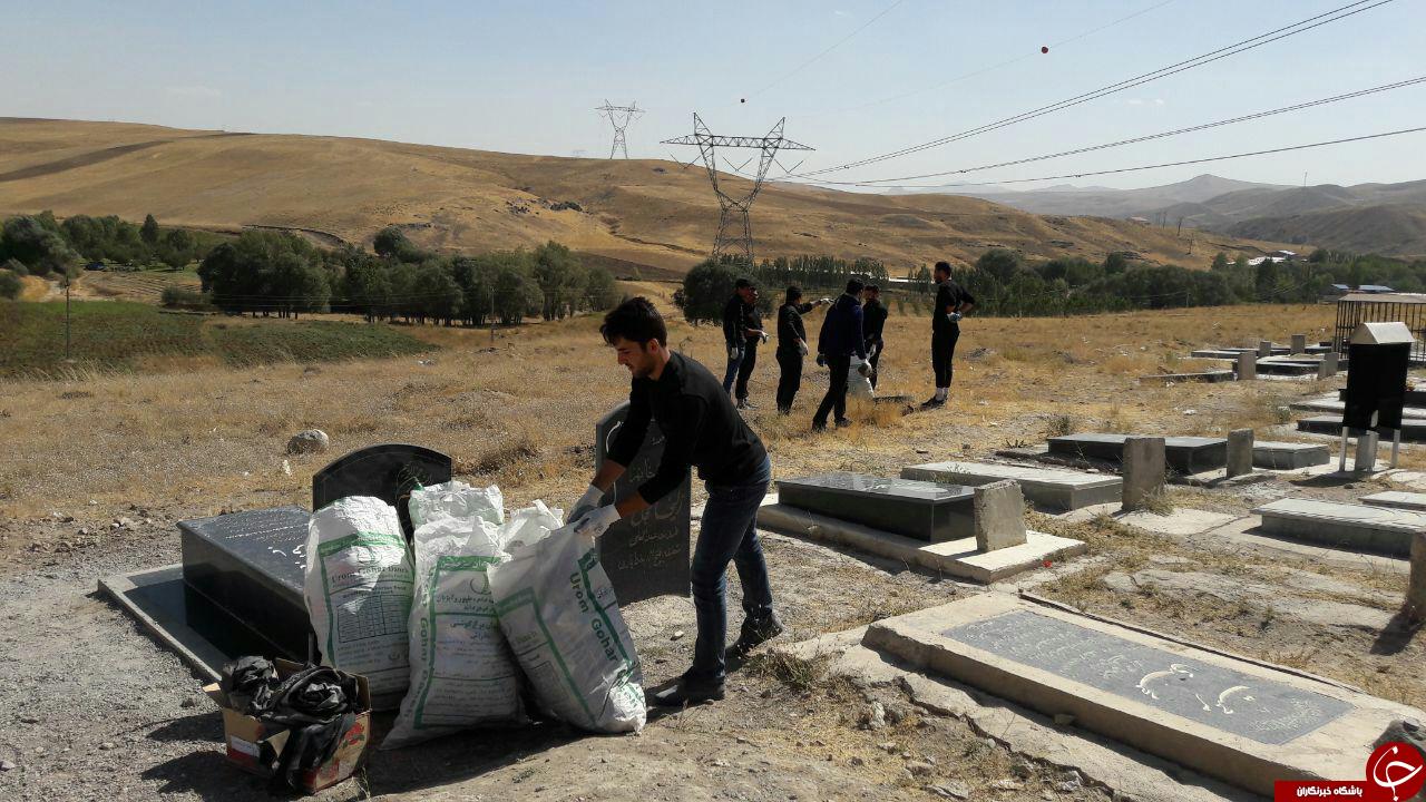پاکسازی زباله&zwnj;ها توسط اهالی روستای &laquo;الخلج&raquo; + تصاویر