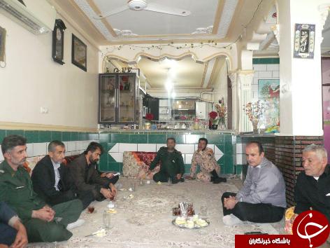 دیدار مسئولان باغملک از خانواده شهدا