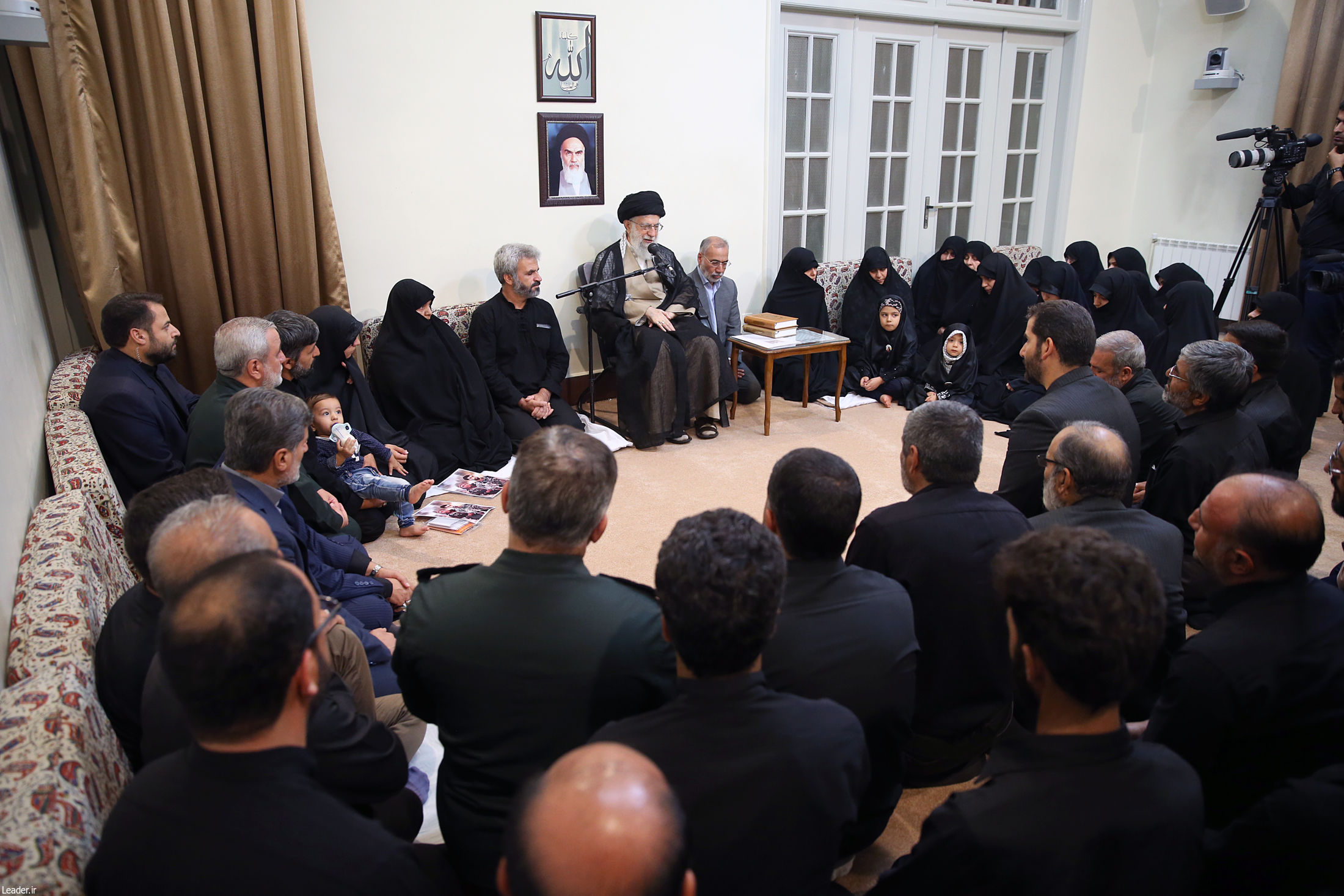 شهید حججی با جهاد مخلصانه و شهادت مظلومانه، خود و ملت را عزیز کرد