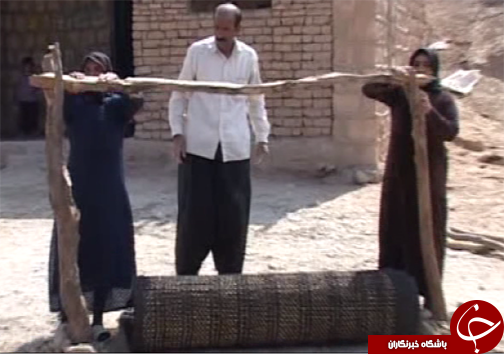 چیت بافته دستان هنرمند زنان عشایر لرستان + تصاویر