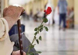 ارائه خدمات جدید آموزشی و بهداشتی به سالمندان خرم آباد