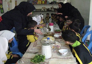 اجرای طرح تامین یک وعده غذای گرم در مهدهای روستایی