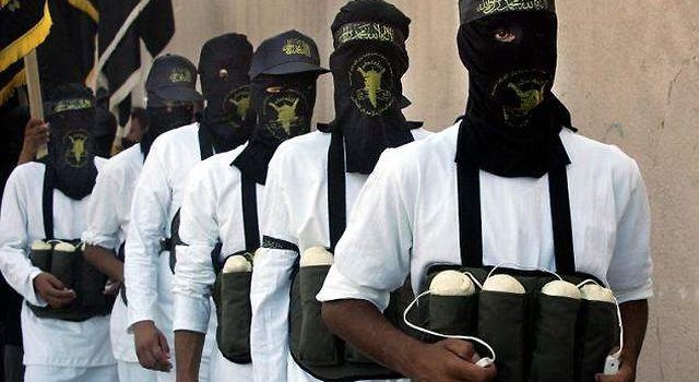 لحظه انفجار تروریست انتحاری داعش در دادگاه +فیلم