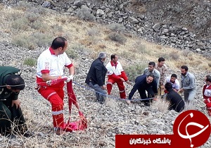 سقوط مرگبار خودرو به داخل دره + تصاویر