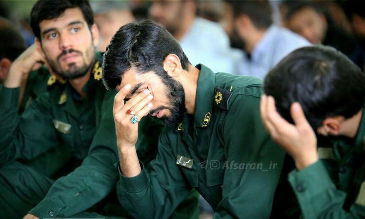 حضور شهید حججی در مراسم ترحیم یک مدافع حرم+عکس