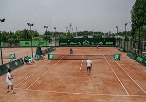 درخشش تنيسور قمی