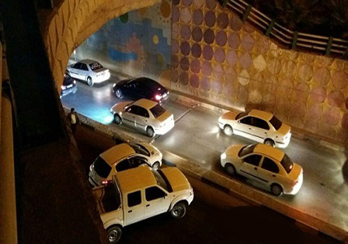 برخورد زنجیره‌ای خودروها در زیرگذر میدان امام حسین خرم‌آباد