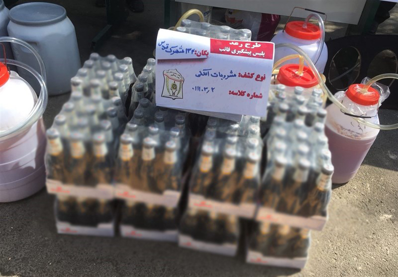 توزیع مشروبات الکلی در بطری &laquo;دلستر&raquo; + عکس