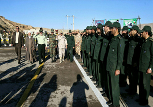 اقتدار نیروهای نظامی و انتظامی باید همواره باعث ترس دشمنان شود