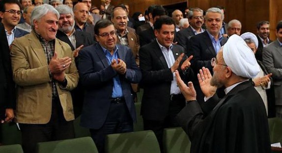 آغاز سال تحصیلی دانشگاه&zwnj;ها با حضور روحانی بدون حضور دانشجویان