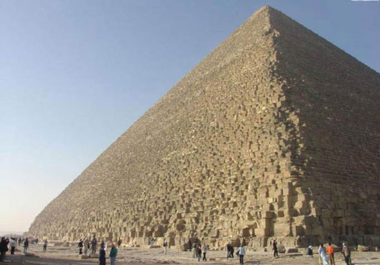 معماری پر رمز و راز اهرام مصر