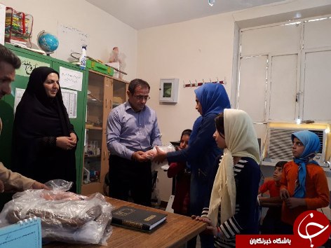 حمایت از دانش آموزان نیازمند درباغملک