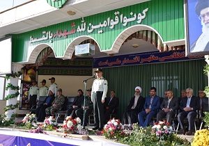 خدمت به مردم مایه افتخار نیروی انتظامی است