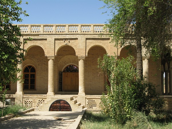 مرمت عمارت تاریخی صمیمی رامهرمز در مراحل پایانی