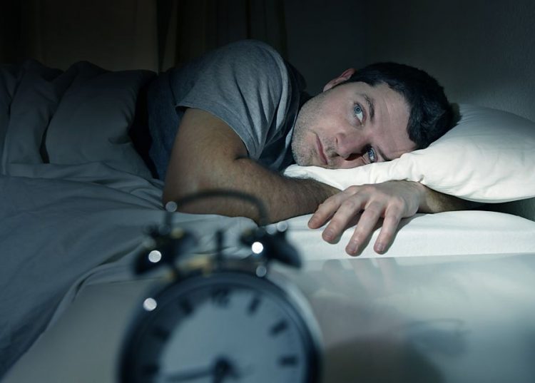 بلاهايى كه بى خوابى سر مغزتان مى آورد / روشى كه افسردگى زايمان با آن دور مى زنيد