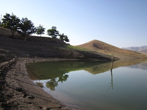 تبخیر 67 درصدی آب سدهای همدان