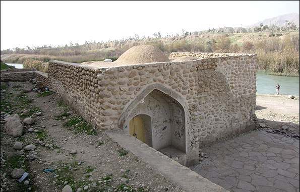 بازنگری در پرونده‌ های ثبتی در محدوده‌ محوطه‌ باستانی ارجان