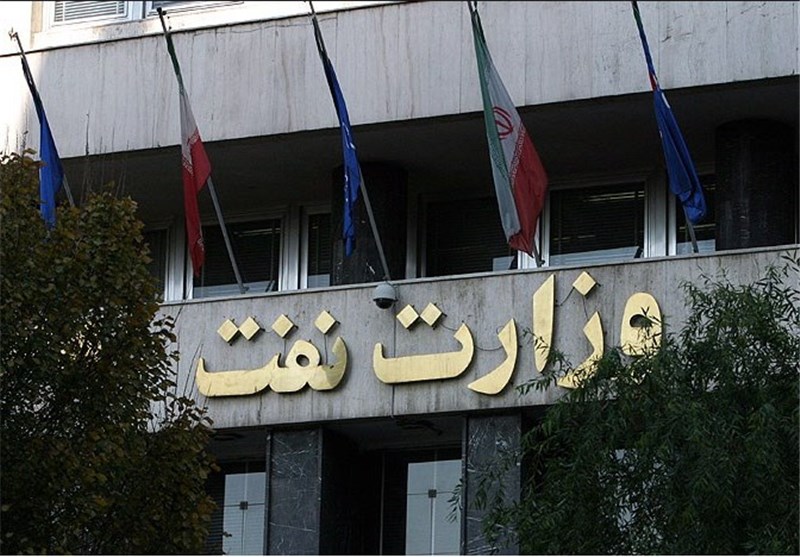 توضیحاتی درباره شایعات اعتراض به سیاست های تعیین قیمت خوراک وزارت نفت