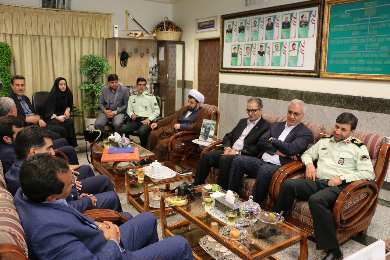 دیدار مدیرکل زندان های استان با فرمانده نیروی انتظامی