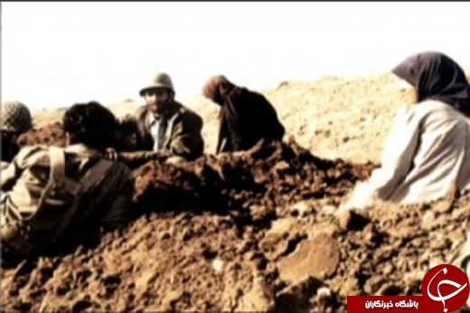 ناگفته هایی از تنها زن مسلح در روزهای ابتدایی جنگ +تصاویر ناگفته هایی از تنها زن مسلح در روزهای ابتدایی جنگ +تصاویر