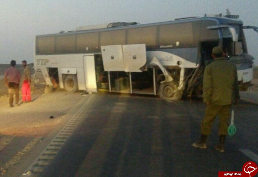 سانحه خارج شدن اتوبوس از جاده + تصاویر